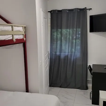 Fleurines Hotel Hotel 3*