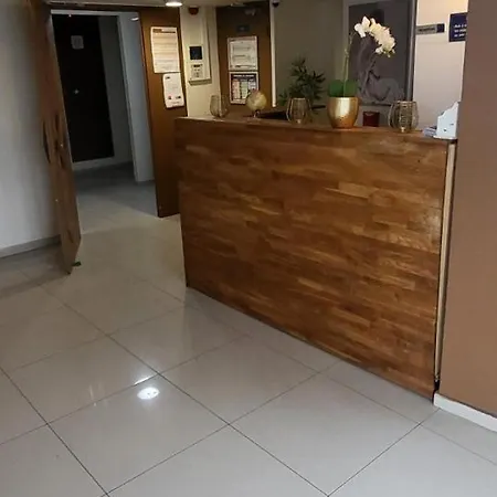 Hotel Fleurines Hotel 3*