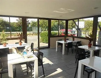 Fleurines Hotel Hotel